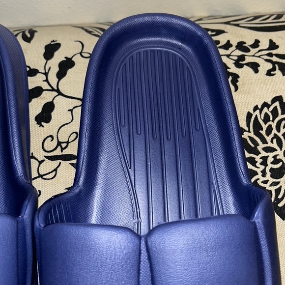 EVA Foam Lite Navy Blue Brick Pattern Slide Showershoes Summer Pool New Slide - Picture 8 of 12